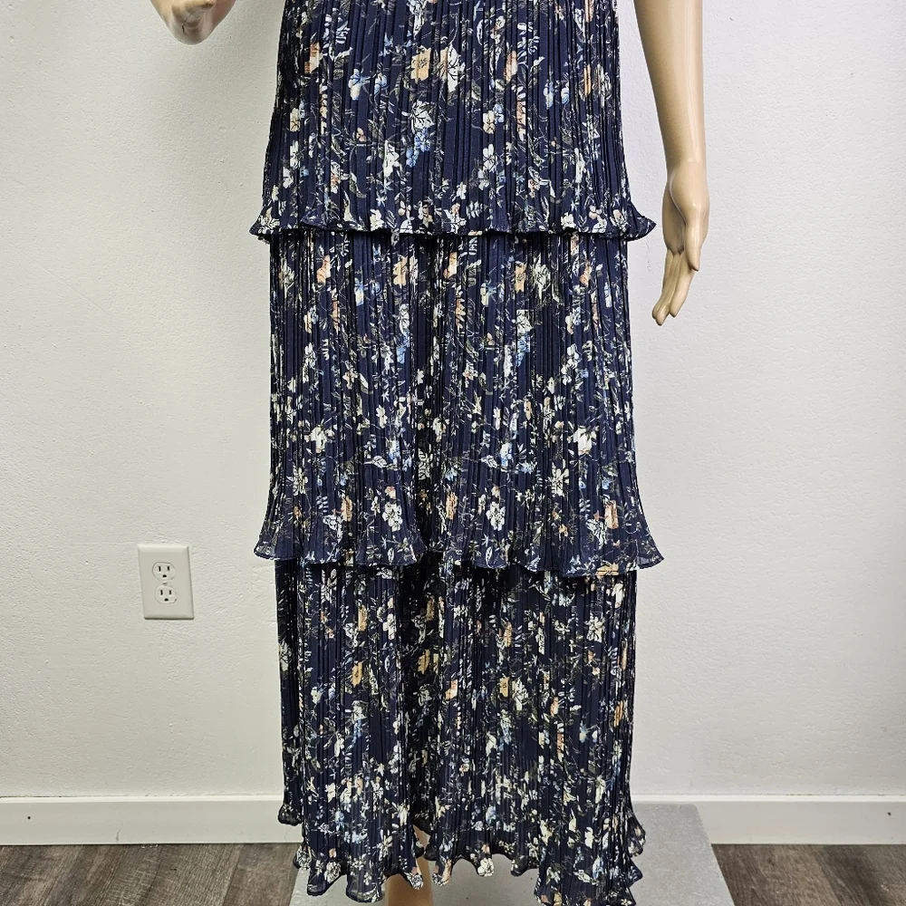Lulus Such Sophistication Navy Blue Floral Print Pleated Maxi Dress Sz S  EUC